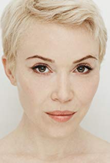Daisy Lewis